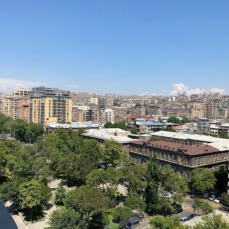 Modern Apartment For Rent In Buzand Street Bu944 Jereván Kültér fotó